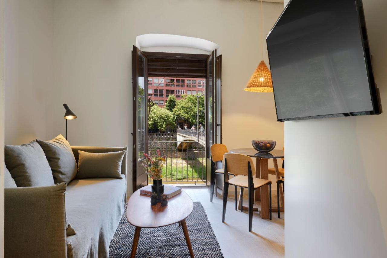 Canvas Apartments & Lofts Girona Exterior photo